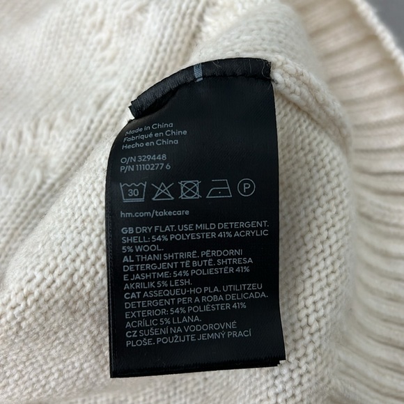 H&M Pullover Cable-knit Twisted Sweater Long Sleeve Cozy Neutral Small 5% Wool - Picture 8 of 10